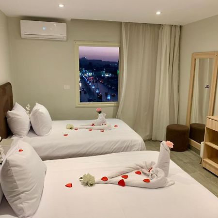 Khufu Pyramids Inn Nazlet el-Sisi Ngoại thất bức ảnh