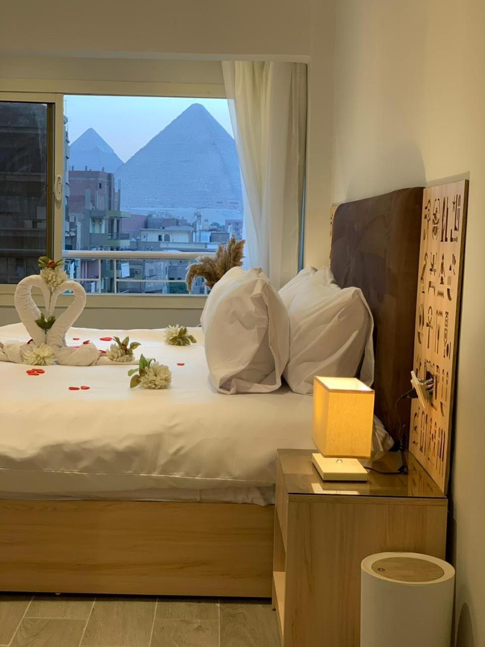 Khufu Pyramids Inn Nazlet el-Sisi Ngoại thất bức ảnh
